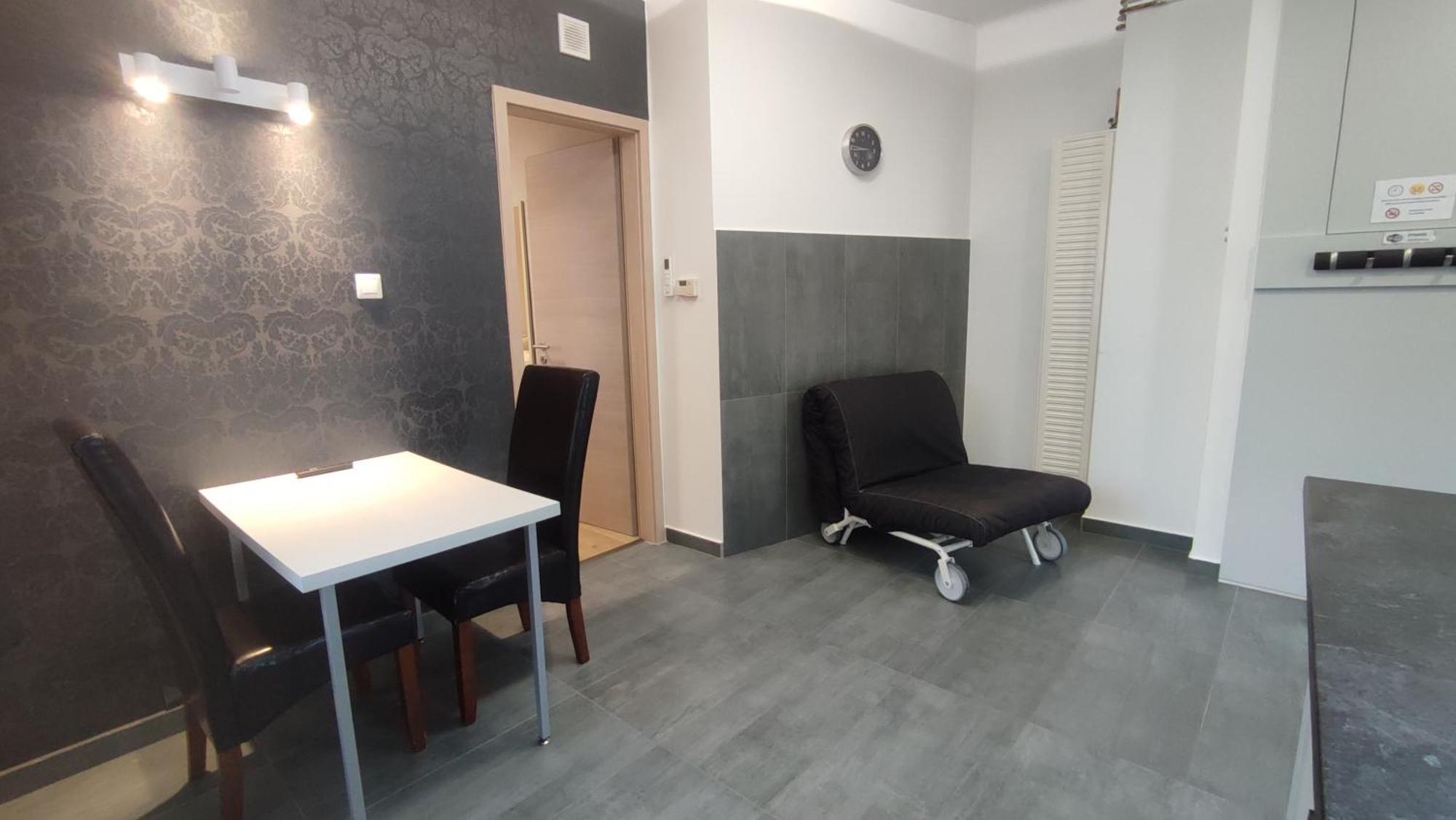 Belvarosi Apartman Pecs Luaran gambar